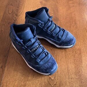 Jordan 11 Retro sapphire blue sneakers 3Y